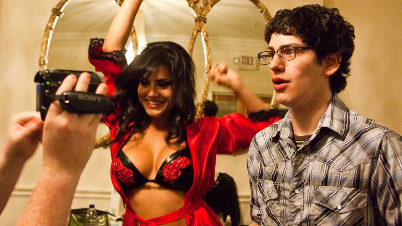 So You Want To Make A Homemade Sex Tape - Here’s How