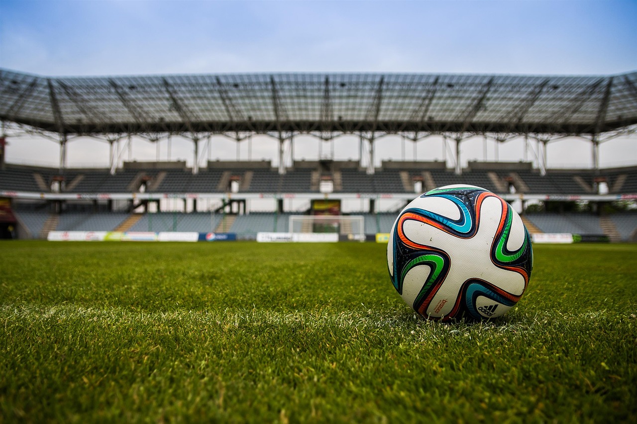 Top 10 Richest Sports Leagues In The World - NFL, NBA, EPL, And More