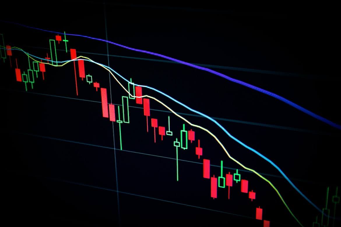 Key Considerations In Long-Term Vs. Short-Term Stock Investments